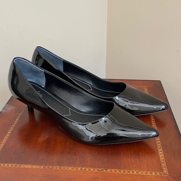 Charles David BL Patent Kitten Heel Pumps - Picture 8 of 8